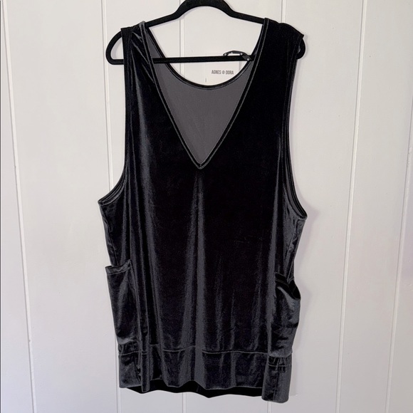 Agnes & Dora Jumper - Picture 1 of 4